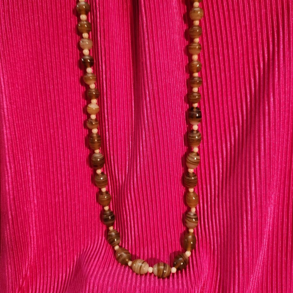 Vintage Agate Bead Necklace